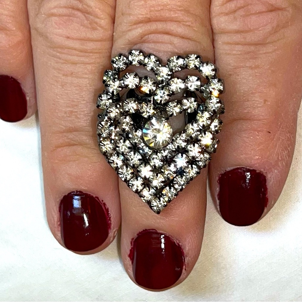 Vintage Interlocking Triple Heart Rhinestone Ring